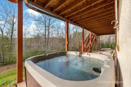 Outlander Cabin - Image 3