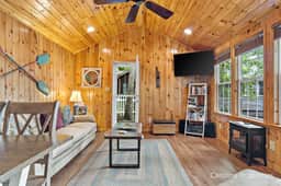 Cottage In The Cove - Image 5