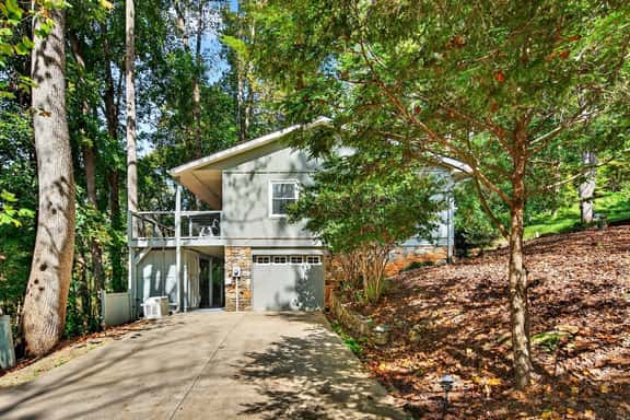 White Pine Retreat - Image 1
