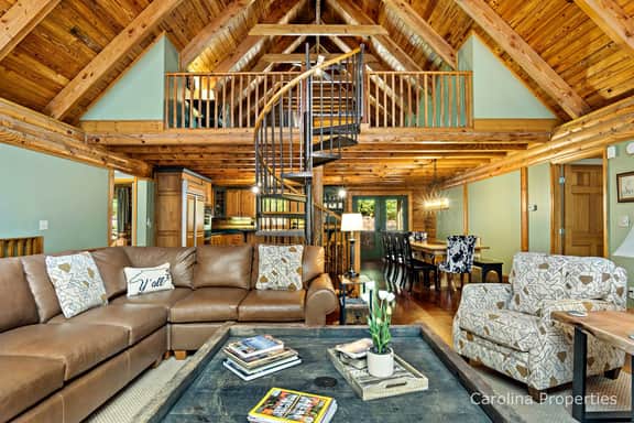 Lazy Bear Lodge - Image 4