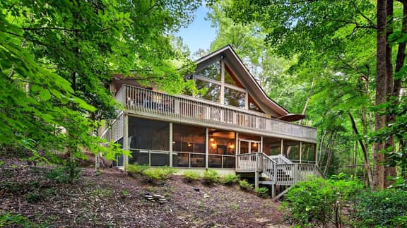 Golden Creek Cabin - Image 2