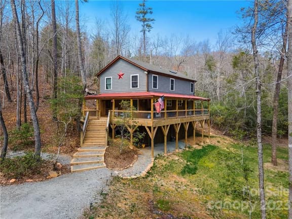 Brookside Retreat - Image 1