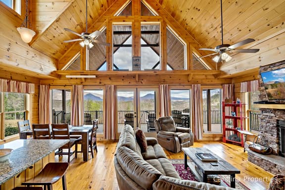 Cozy Bear Lodge - Image 1